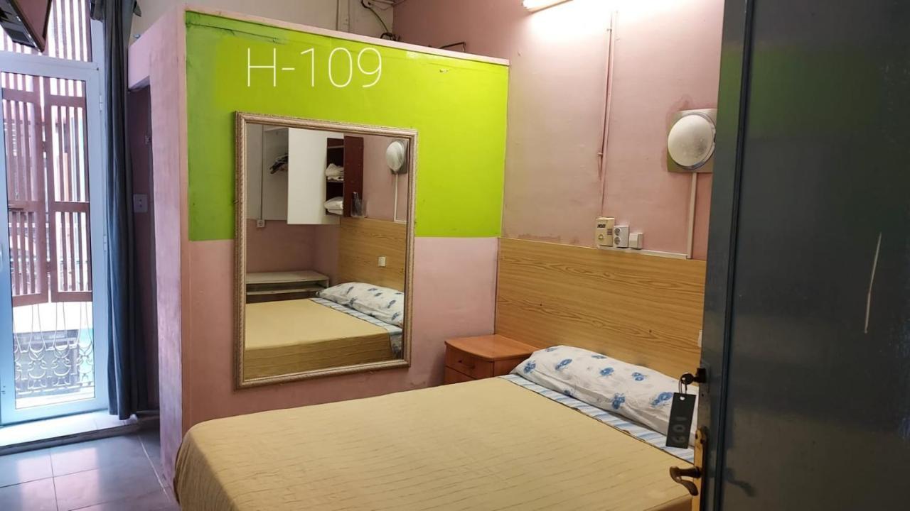 Hostel Turisol Barcelona Luaran gambar