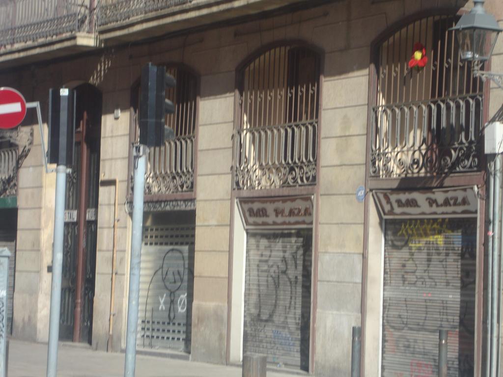 Hostel Turisol Barcelona Luaran gambar