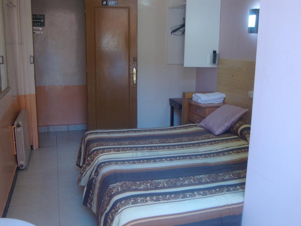 Hostel Turisol Barcelona Bilik gambar