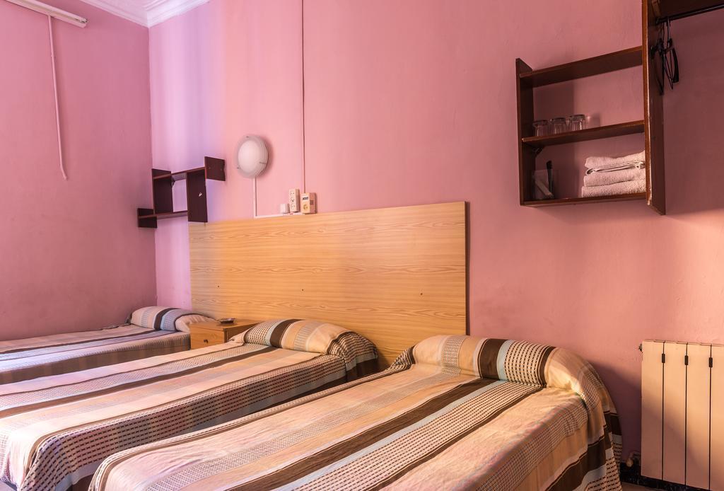 Hostel Turisol Barcelona Luaran gambar